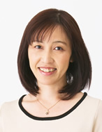 富永 由美 氏